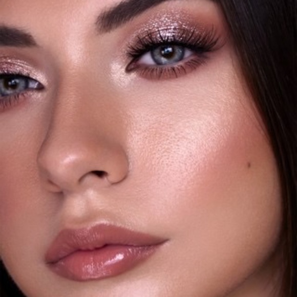 OFRA Highlighter in Rodeo Drive - Picture 10 of 16